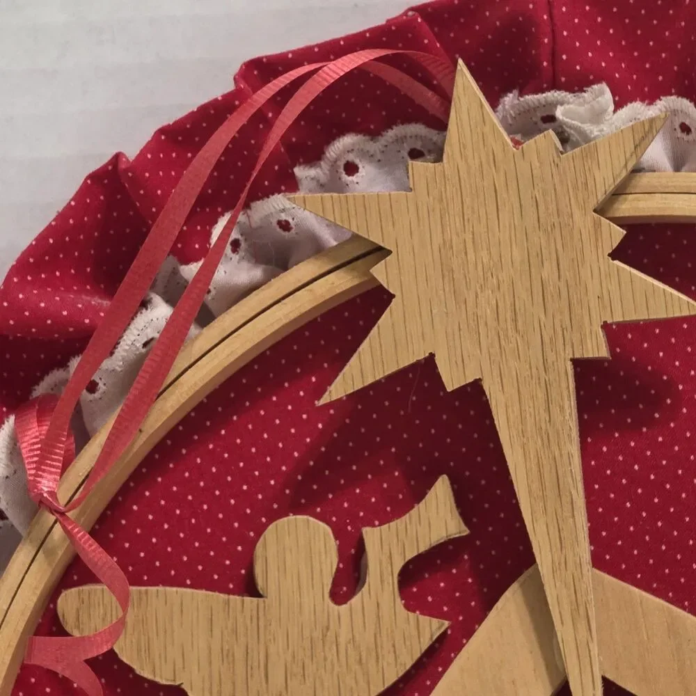 Vintage Nativity Wreathe Wook and Red Fabric